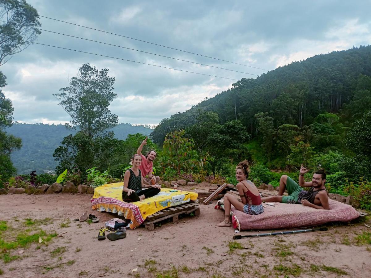 Отель Freedom Camp Элла Экстерьер фото